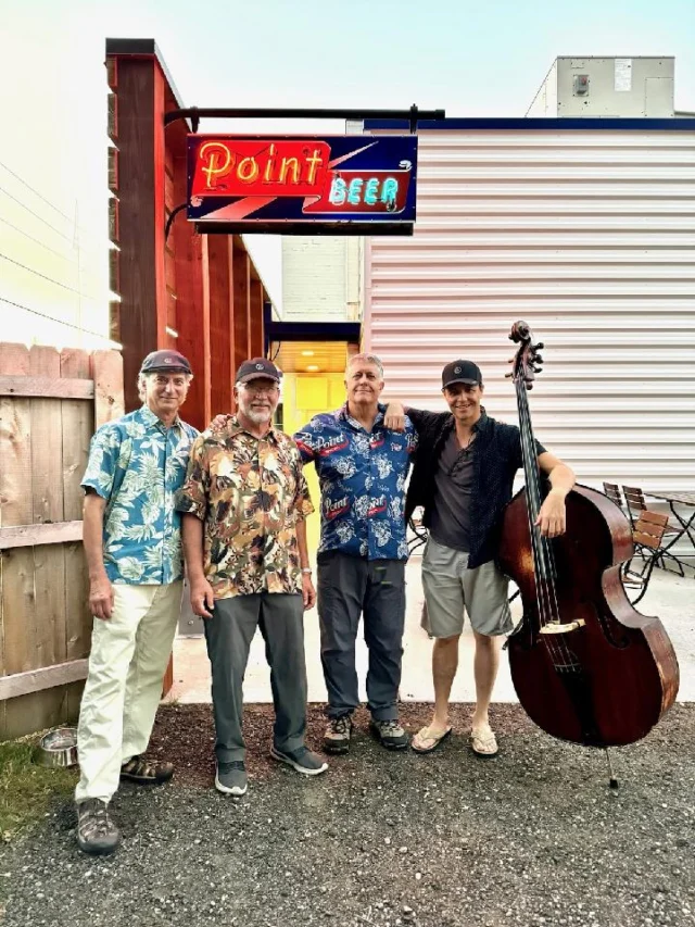 Come out to the beer garden tomorrow to listen to the Fretters and have some tasty bites from The Daily Special food truck! Music is from 4-7pm and food  from 12 -7pm!

Menu 
Greek chicken sandwich $13.00
shredded chicken, lettuce, tomato with a Greek olive feta yogurt sauce on a brioche bun
Avocado BLT $12.00
Texas toast, bacon, avocado spread, lettuce and tomato
Mississippi beef sandwich $14.00
shaved beef in a pepperonchini gravy on a hoagie bun
Peanut butter pork $14.00
shredded pork, rice with a creamy peanut butter sauce
