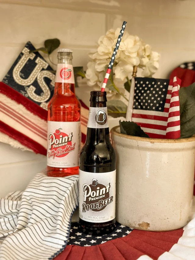 Happy 4th to you all! Cheers to the weekend! 🇺🇸

#RedWhiteAndBlue #FourthOfJuly #rootbeer